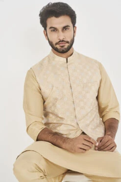 Aadiv Bandi - Gold -Anita Dongre ADMEN F22B20BS Gold 4