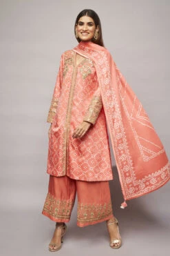 Ganavi Bandhani Kurta Set – Blush