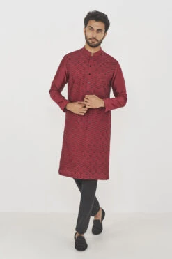 Gulzar Kurta- Maroon