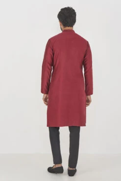 Gulzar Kurta- Maroon -Anita Dongre AD F22K16CS Maroon 3