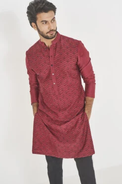 Gulzar Kurta- Maroon -Anita Dongre AD F22K16CS Maroon 4