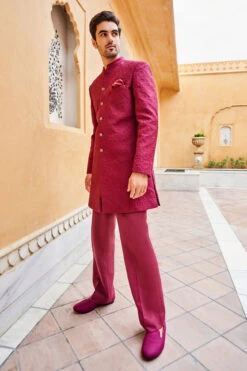 Zehab Sherwani - Maroon -Anita Dongre AD F22SR8FSBS MAROON 4