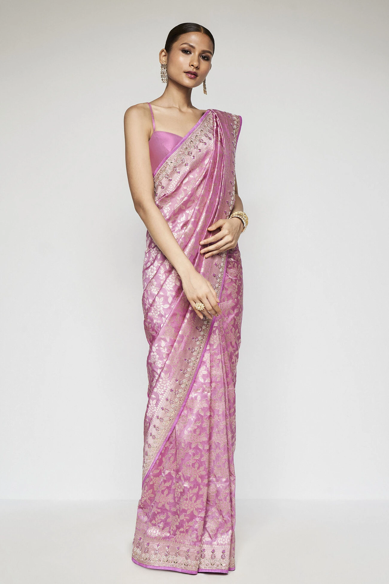 Kiruba Benarasi Saree - Pink 4 Kiruba Benarasi Saree - Pink - Image 2