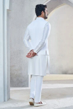 The Akshaj Bandi-White -Anita Dongre CRB20CLA White 3