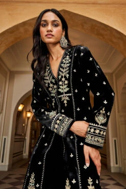 Zarina Set - Black -Anita Dongre F22R89A Black 6