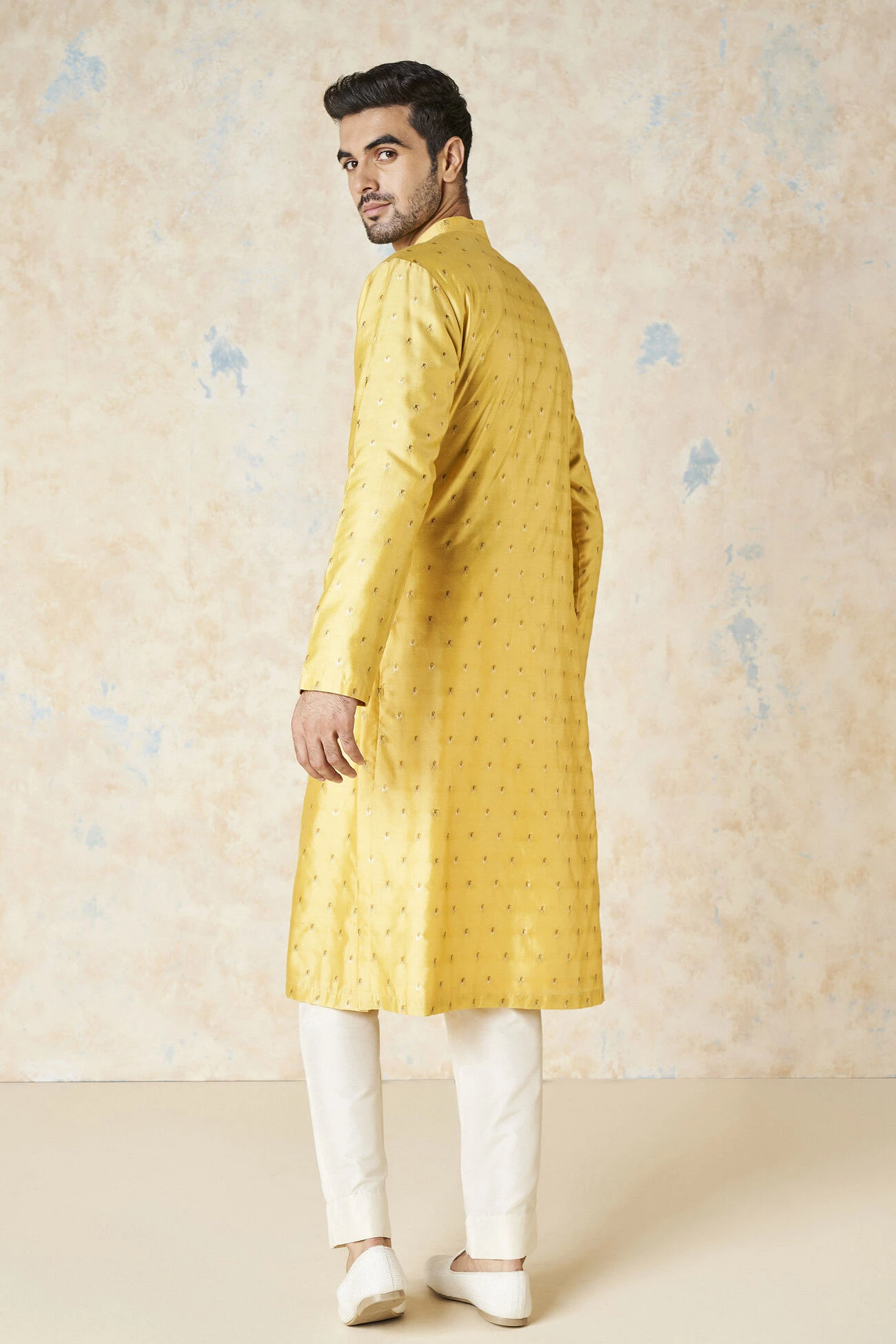 Risay Kurta - Mustard 5 Risay Kurta - Mustard - Image 3