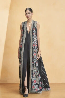 Symphony Of Flowers Jacket Set - Black -Anita Dongre F23R409 Black 4