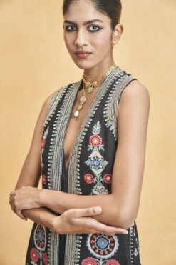 Symphony Of Flowers Jacket Set - Black -Anita Dongre F23R409 Black 7