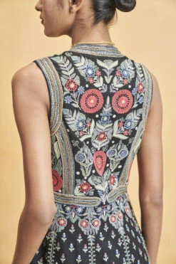 Symphony Of Flowers Jacket Set - Black -Anita Dongre F23R409 Black 8