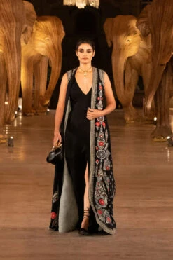 Symphony Of Flowers Jacket Set - Black