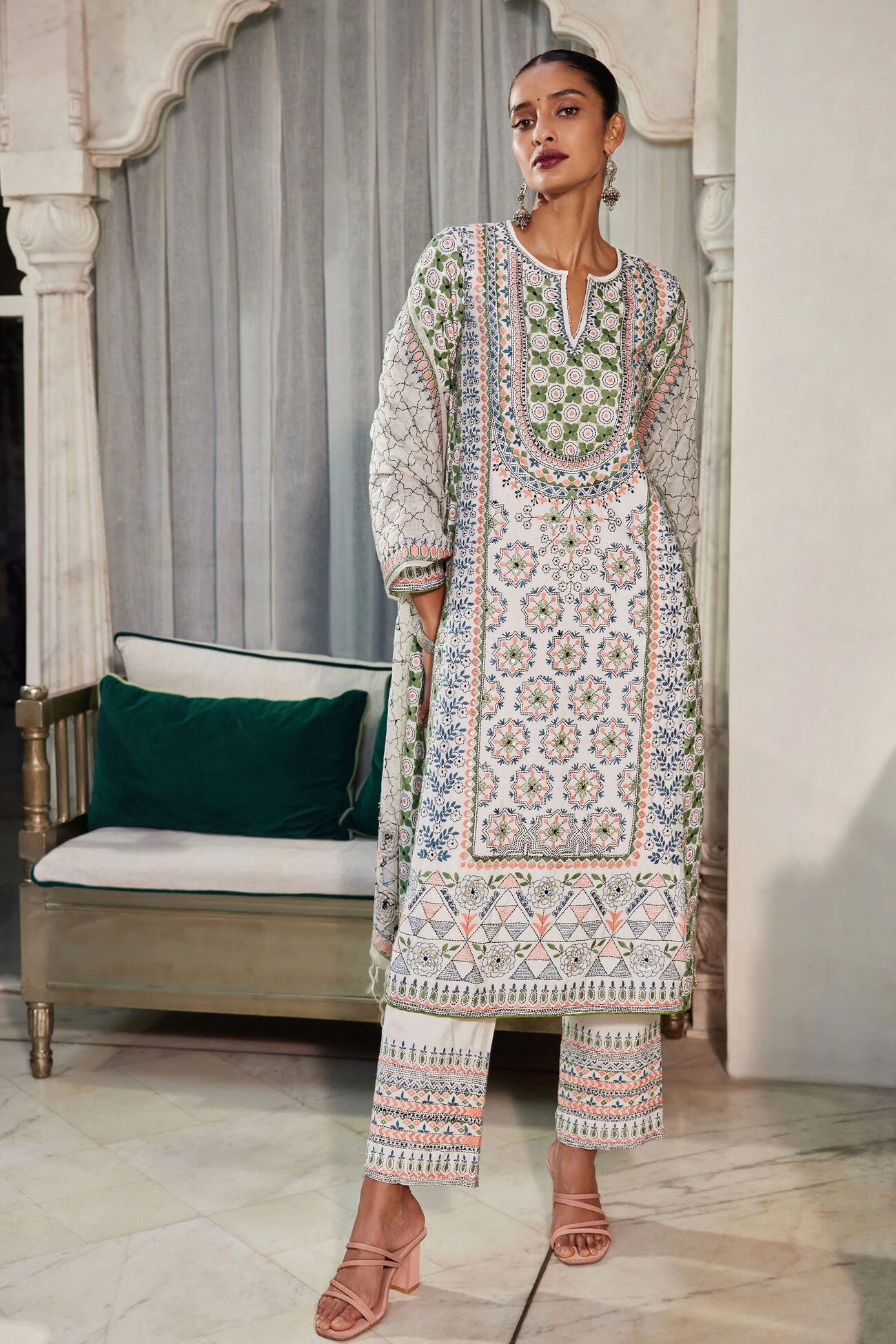 Noor Suit Set - White 3 Noor Suit Set - White