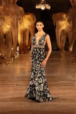 Magic Of The Evergreen Forest Pichhwai Gown - Black 11 Magic Of The Evergreen Forest Pichhwai Gown - Black -Anita Dongre F23R624 R Black 1