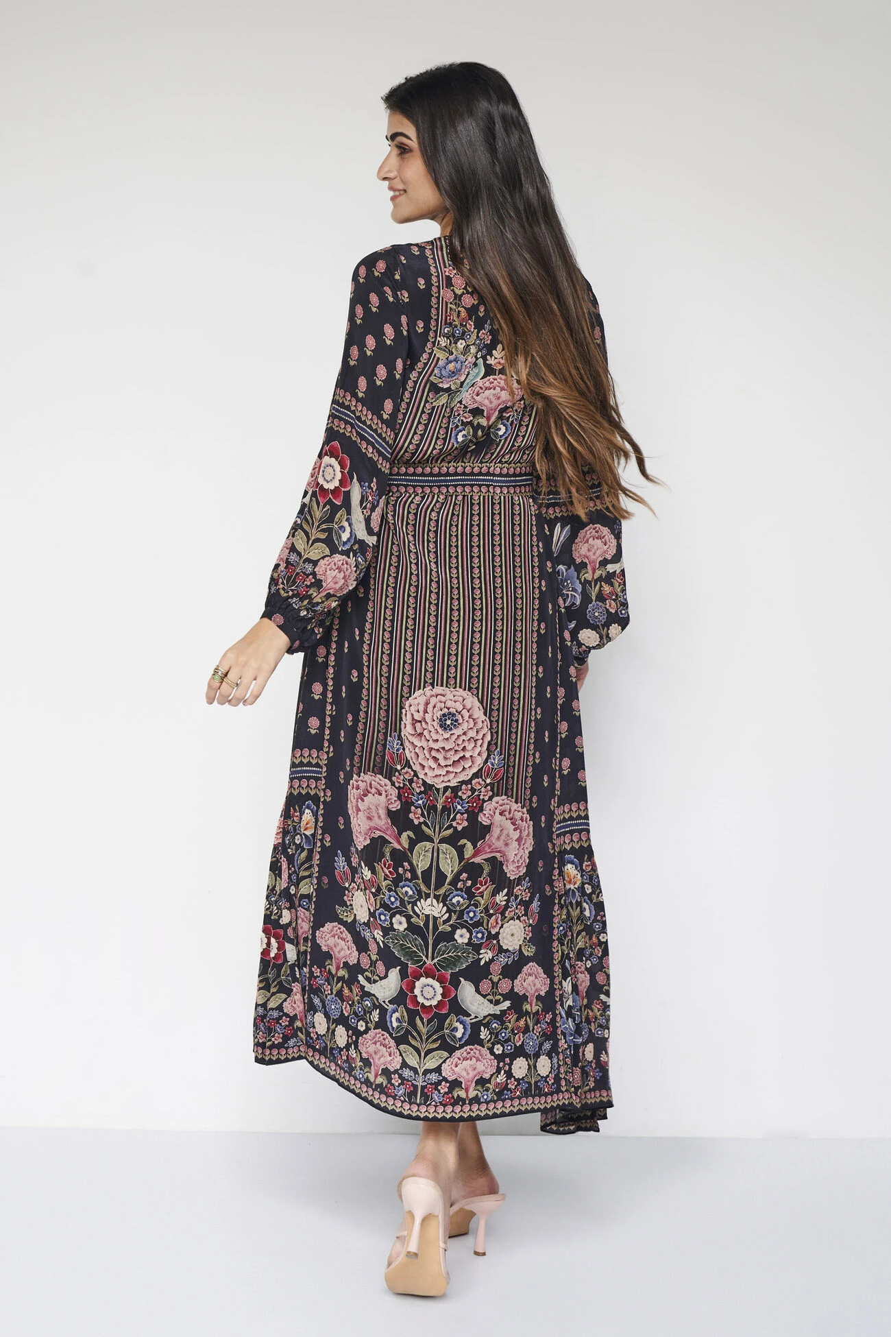 Isbah Tunic - Black 5 Isbah Tunic - Black - Image 3