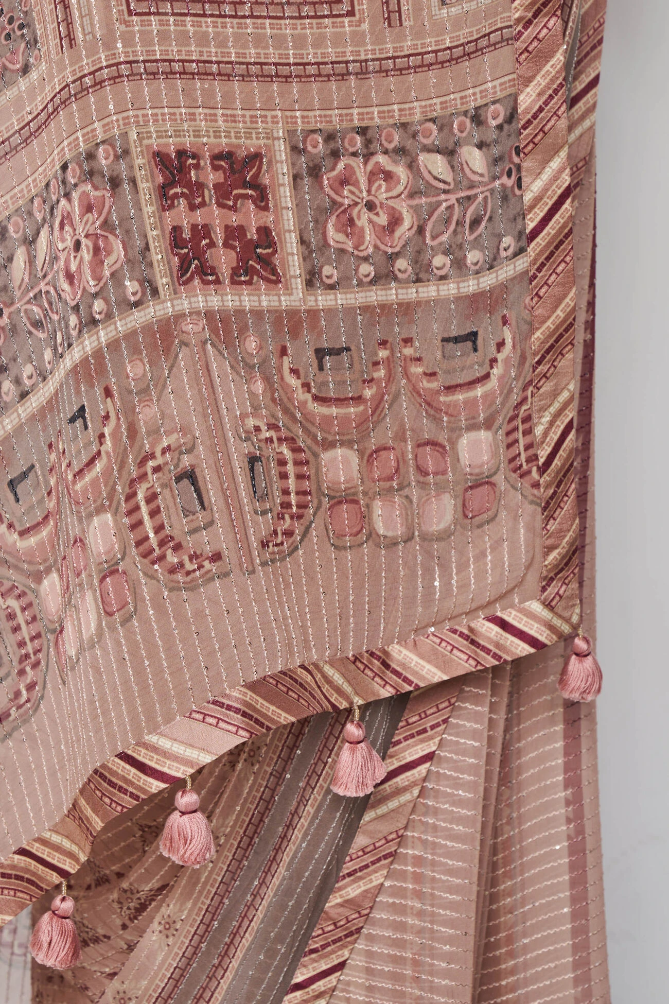 Roksanda Saree Set - Onion Pink 10 Roksanda Saree Set - Onion Pink - Image 8