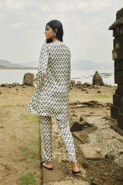 Floret Front Slit Coord - Ecru -Anita Dongre S23G744 ecru 2