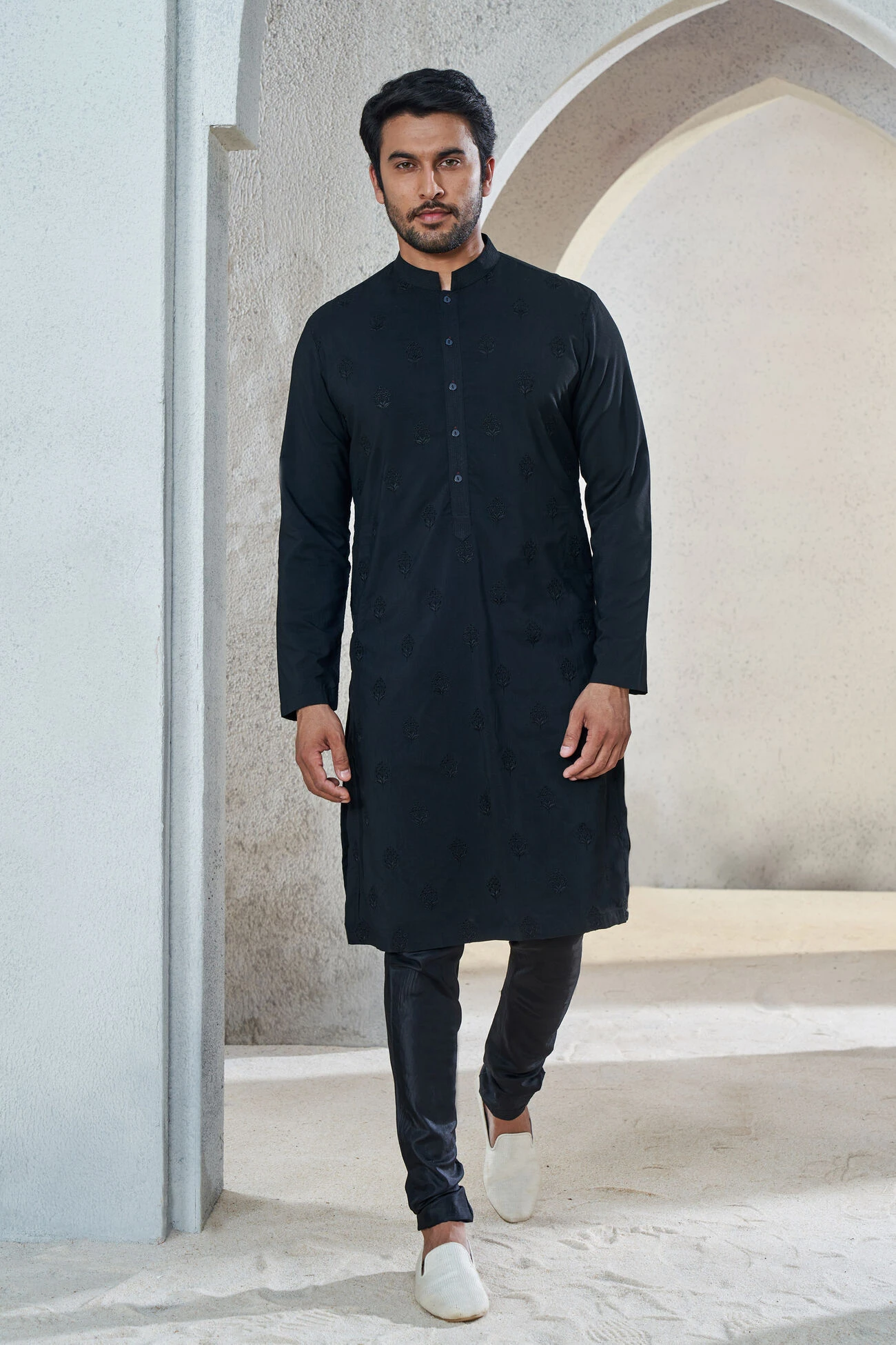 Iyad Kurta - Black 2 Iyad Kurta - Black