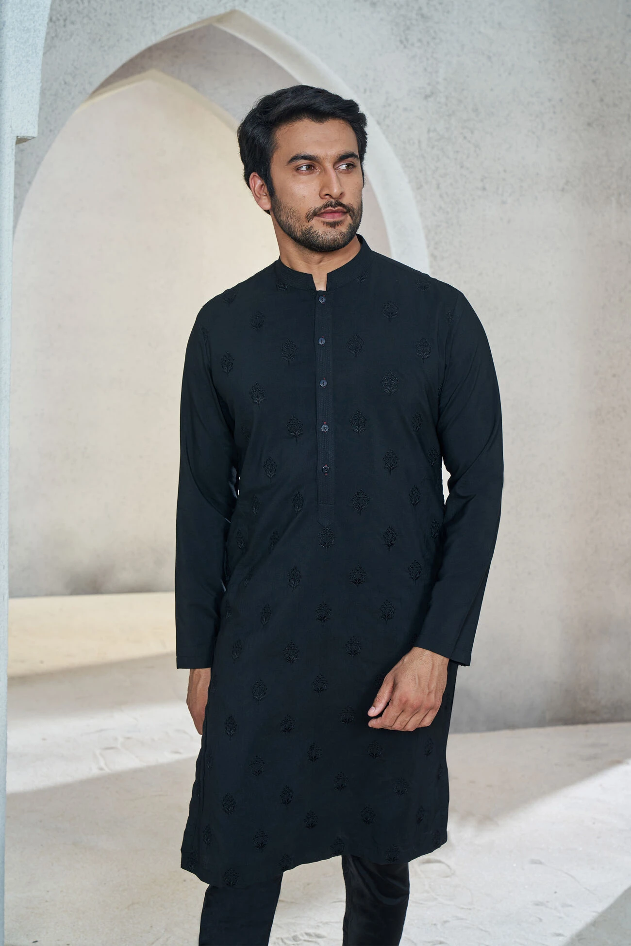 Iyad Kurta - Black 6 Iyad Kurta - Black - Image 5