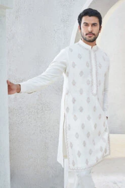 Anvit Kurta - Off White -Anita Dongre S23K7CS OffWhite 5