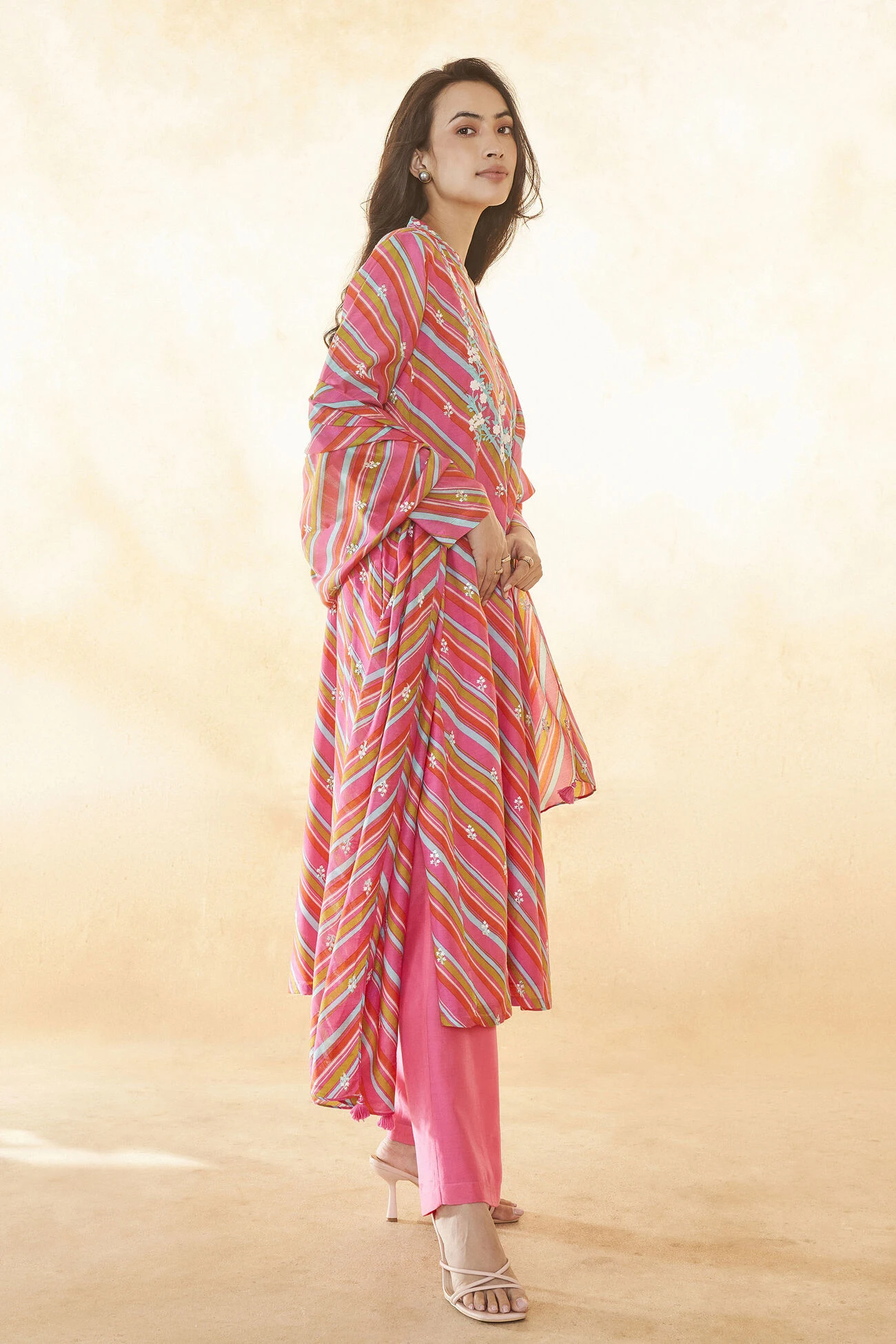 Roisin Suit Set - Pink 4 Roisin Suit Set - Pink - Image 2