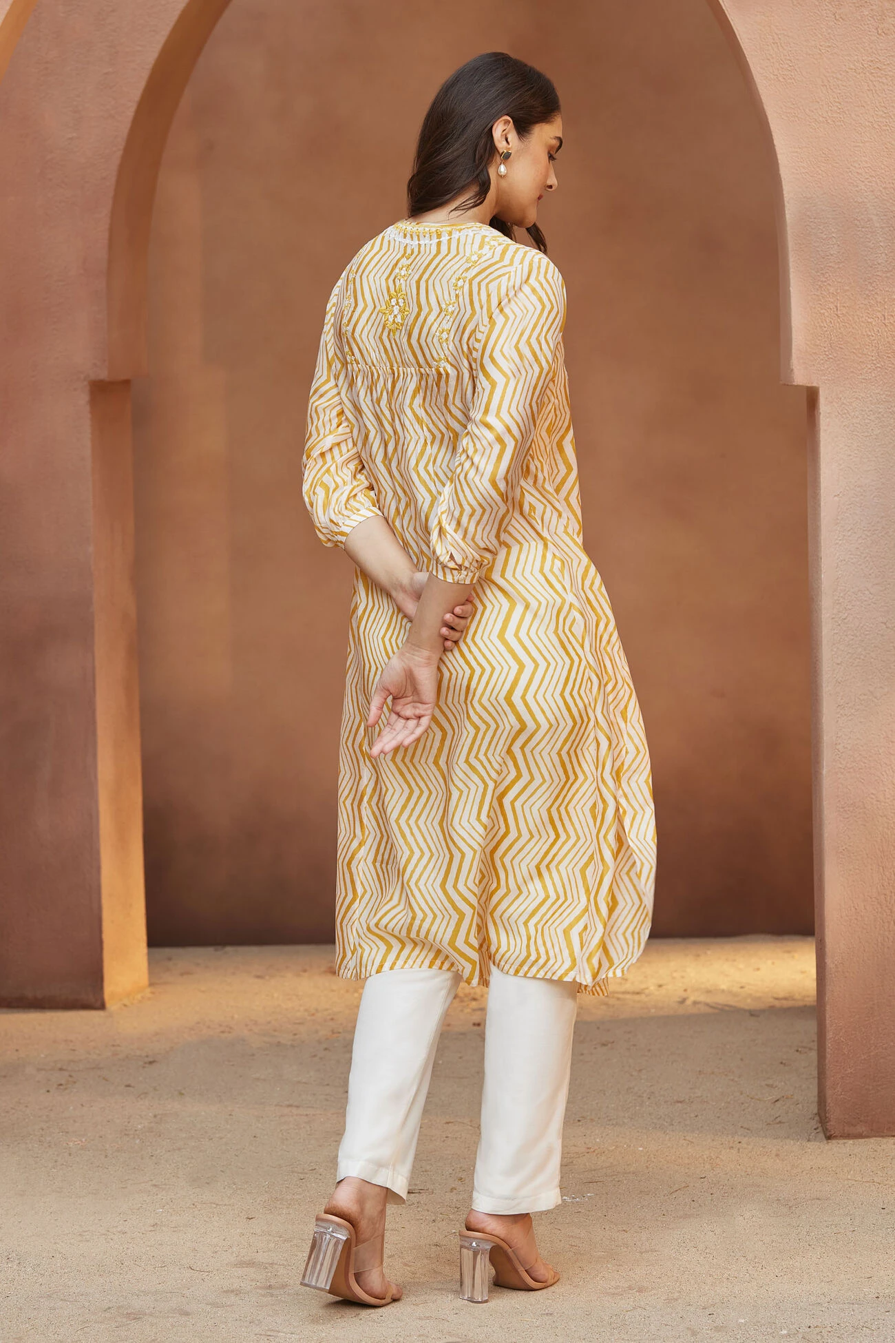 Ermir Kurta - Yellow 5 Ermir Kurta - Yellow - Image 3