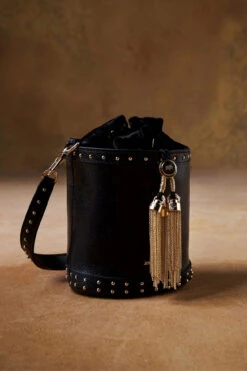 From The Wilderness Bucket Bag - Nocturnal Black