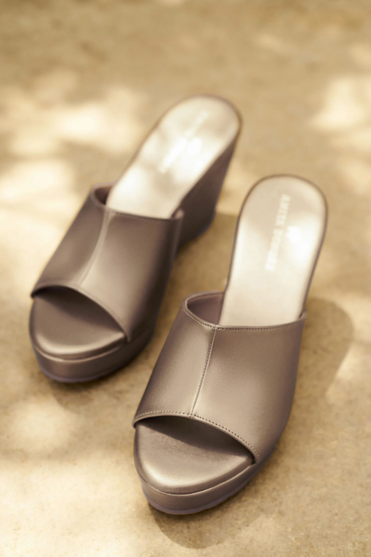 Elena Wedge - Bronze 5 Elena Wedge - Bronze - Image 3