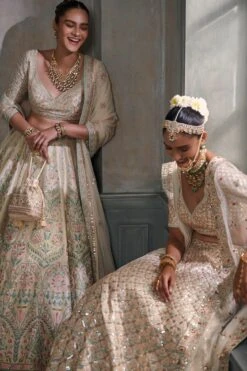 Veena Lehenga Set – Cream -Anita Dongre ad f21r2lcd cream 4