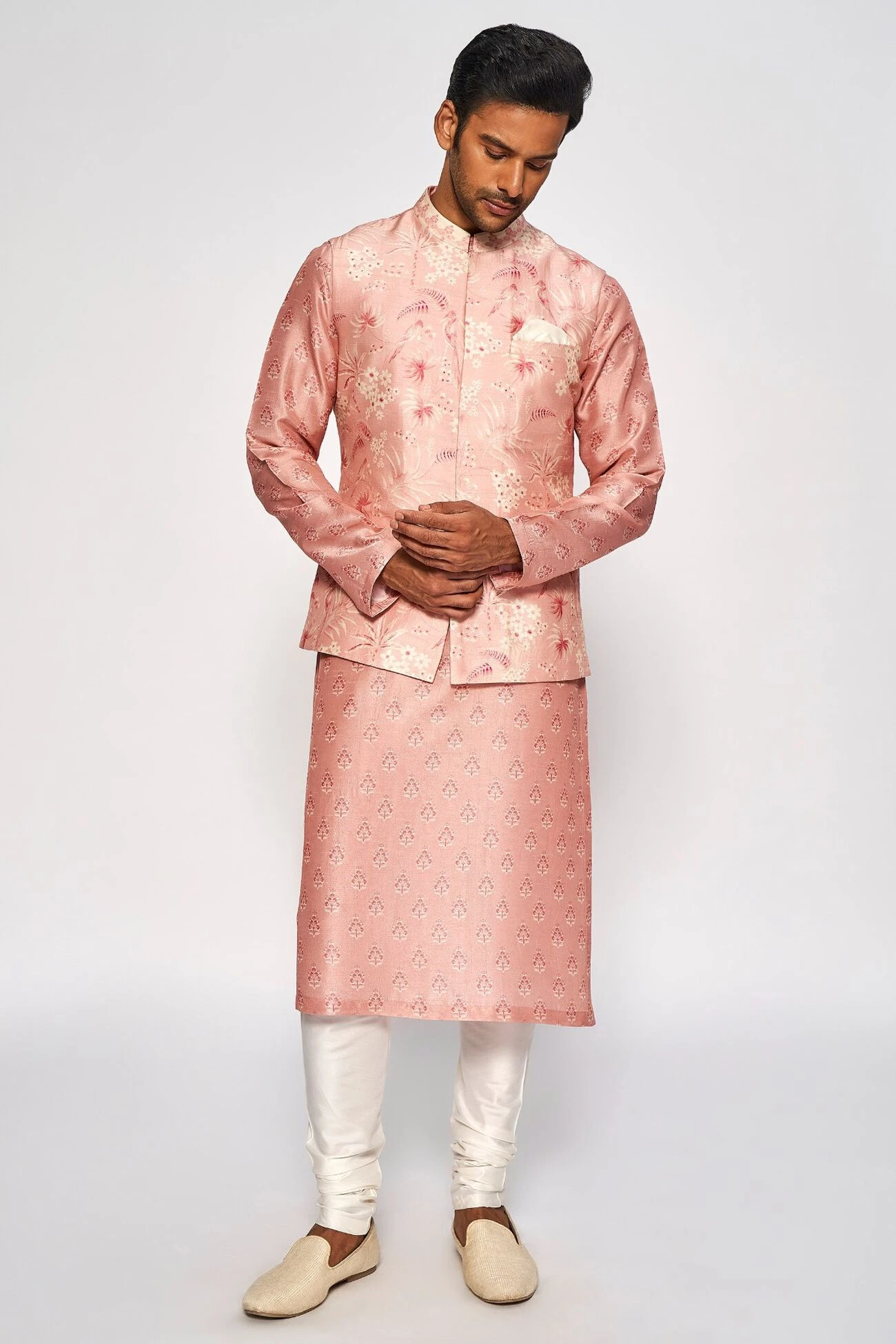 Dewesh Bandi – Pink 3 Dewesh Bandi – Pink