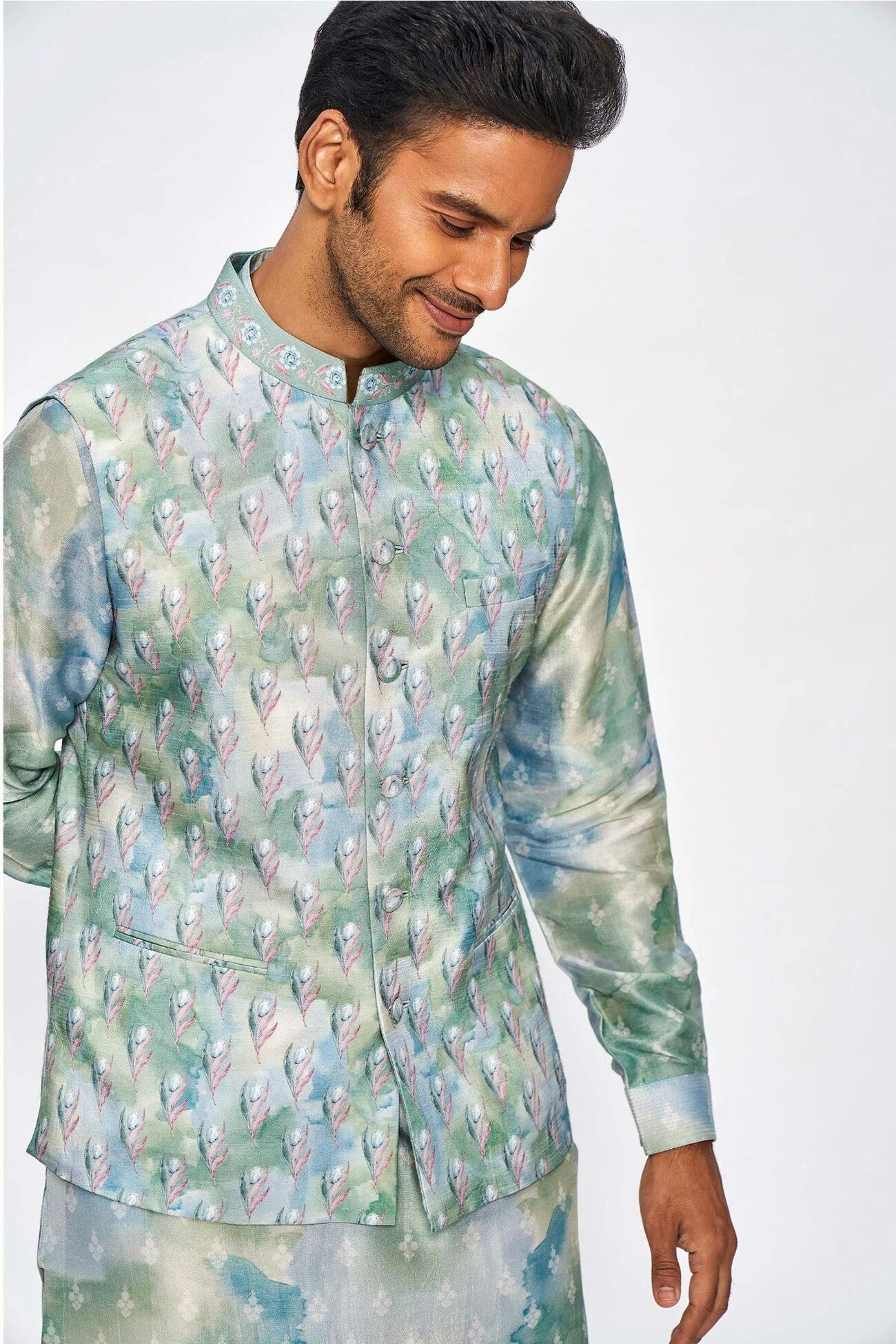 Yuvaan Bandi – Sage 6 Yuvaan Bandi – Sage - Image 4