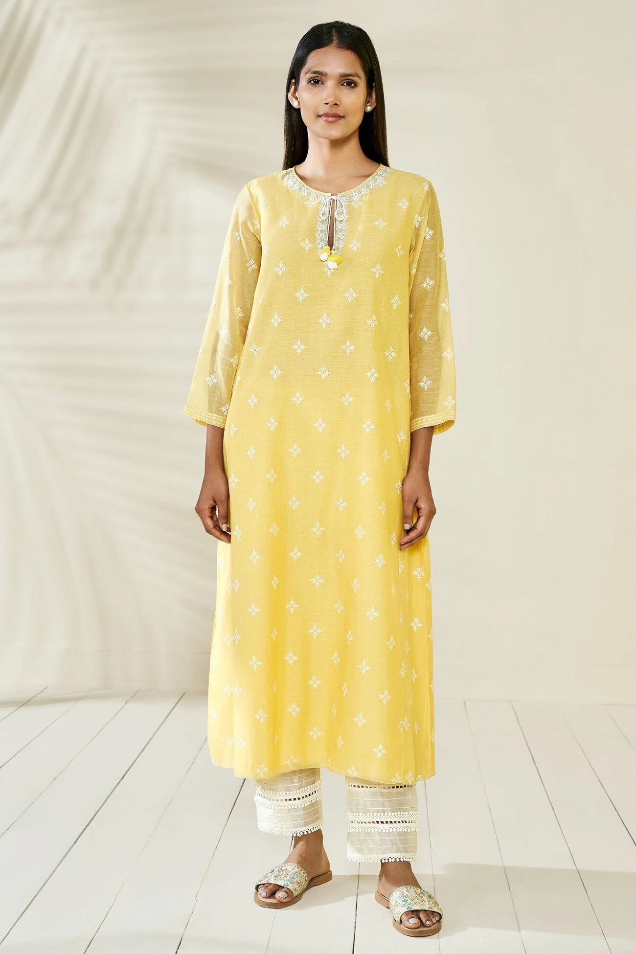 Hirisha Kurta – Yellow 3 Hirisha Kurta – Yellow
