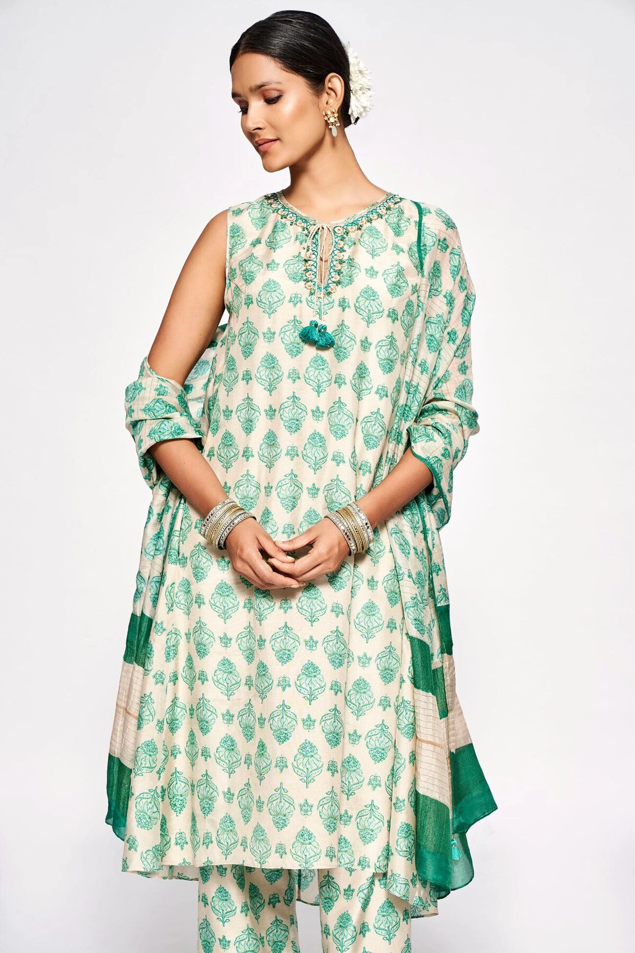 Maushmi Kurta Set – Green 6 Maushmi Kurta Set – Green - Image 4