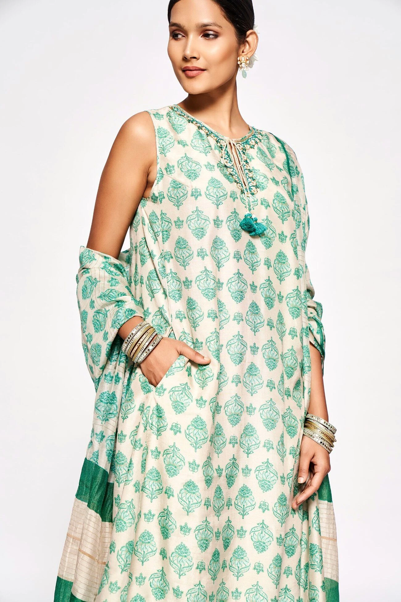 Maushmi Kurta Set – Green 7 Maushmi Kurta Set – Green - Image 5