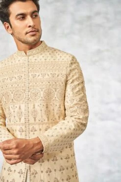 Bidur Sherwani – Beige -Anita Dongre admens s21sr10rs cream 05