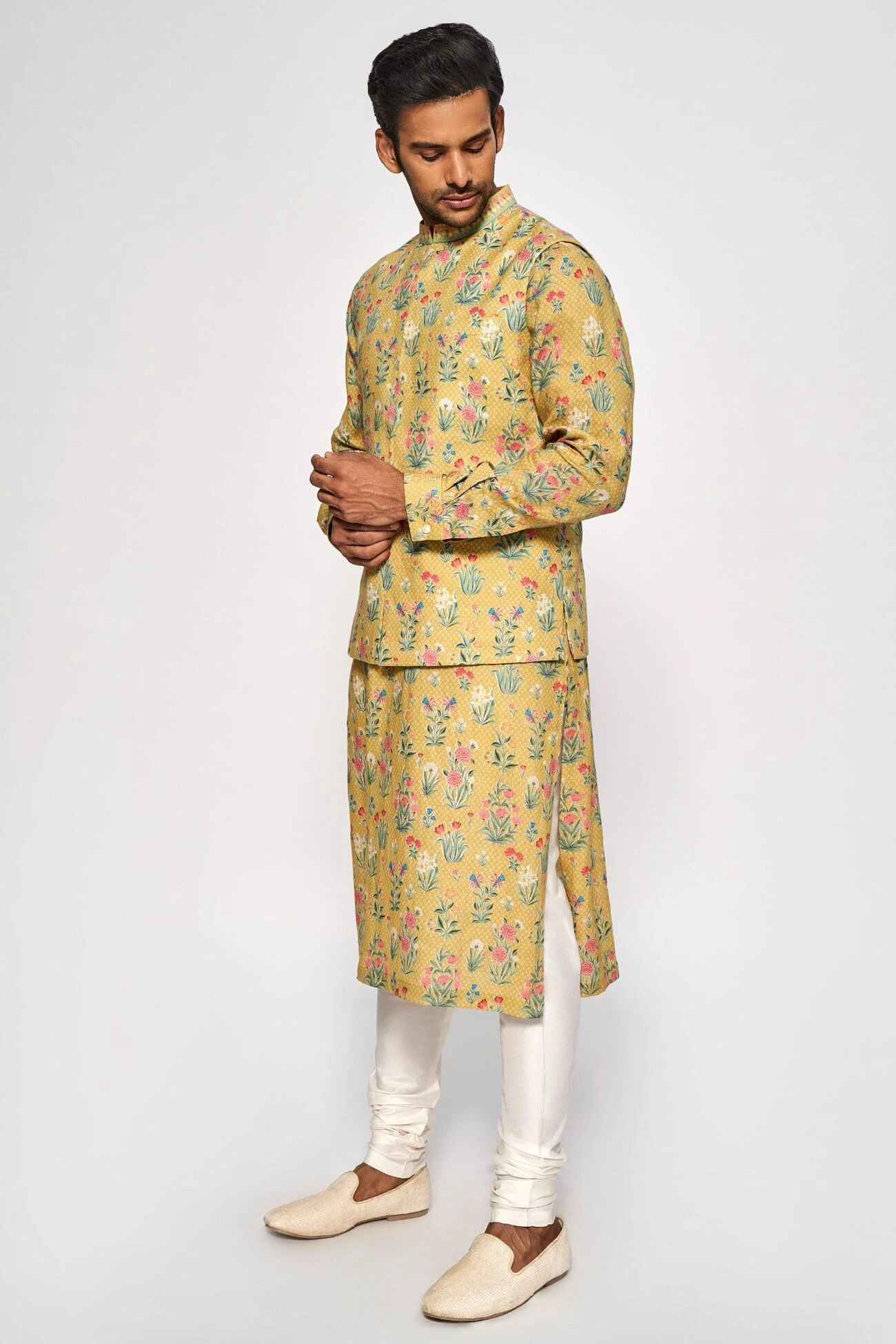 Jihan Bandi – Mustard 4 Jihan Bandi – Mustard - Image 2