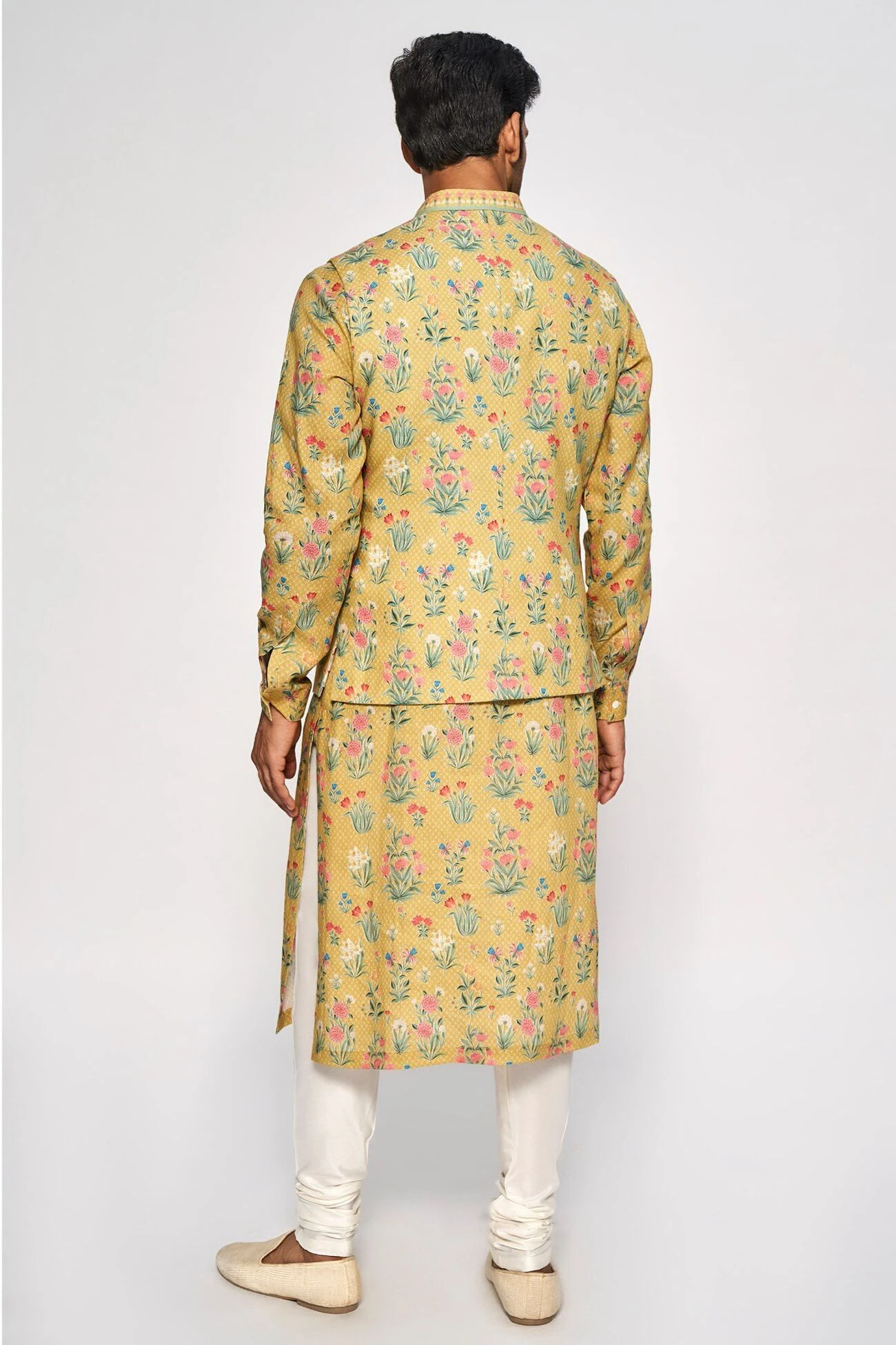 Jihan Bandi – Mustard 5 Jihan Bandi – Mustard - Image 3