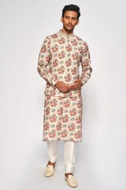 Izaan Bandi – Beige