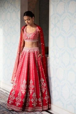 Aadab Lehenga