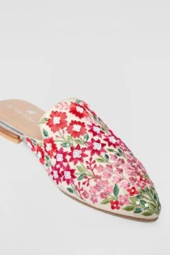 Fiza Mules -Anita Dongre openmojri natural 4