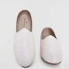 Off White Silk Mojris -Anita Dongre s19m03rsbs off white 1