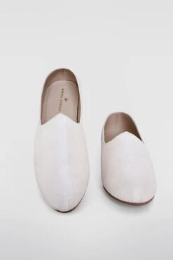 Off White Silk Mojris